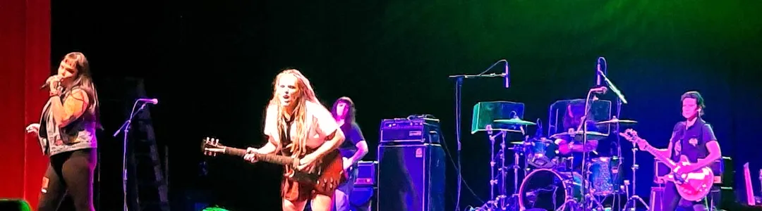 Hell's Belles - Tribute to AC/DC