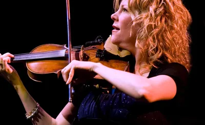 Natalie MacMaster